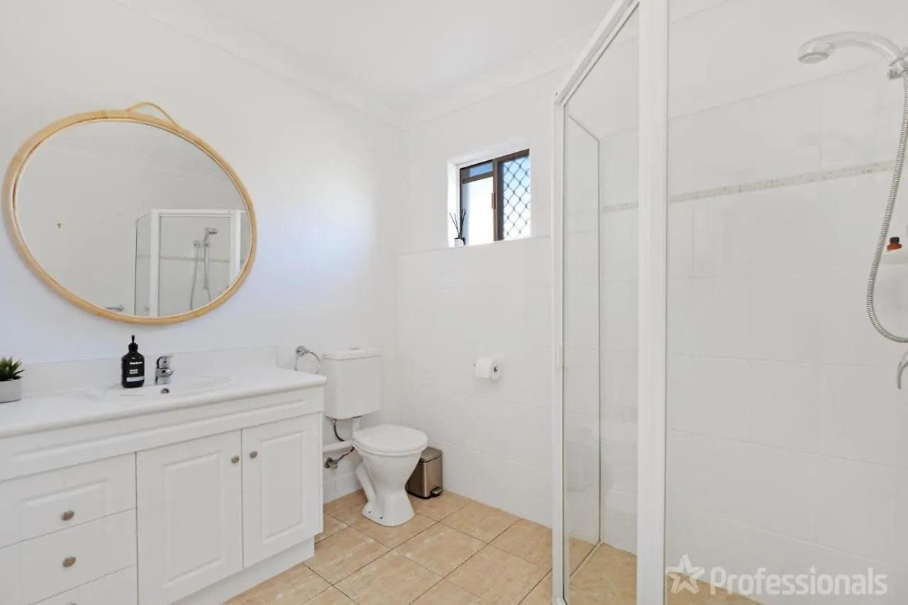 Island Pines Villa Emu Park Nyaraló